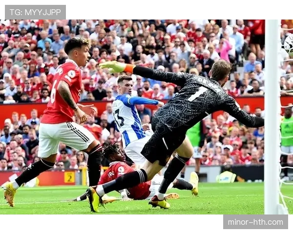 滕哈赫防守策略升级助力曼联实力稳步增强 滕哈赫防守策略升级助力曼联实力稳步增强