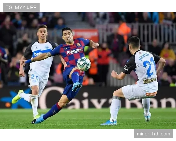 西甲进攻套路解析：战术演变与球队执行特点