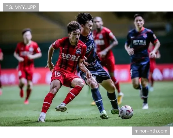 泰山防线危机！依赖铁血防守的豪门，如何在阵容动荡中守住争冠希望？